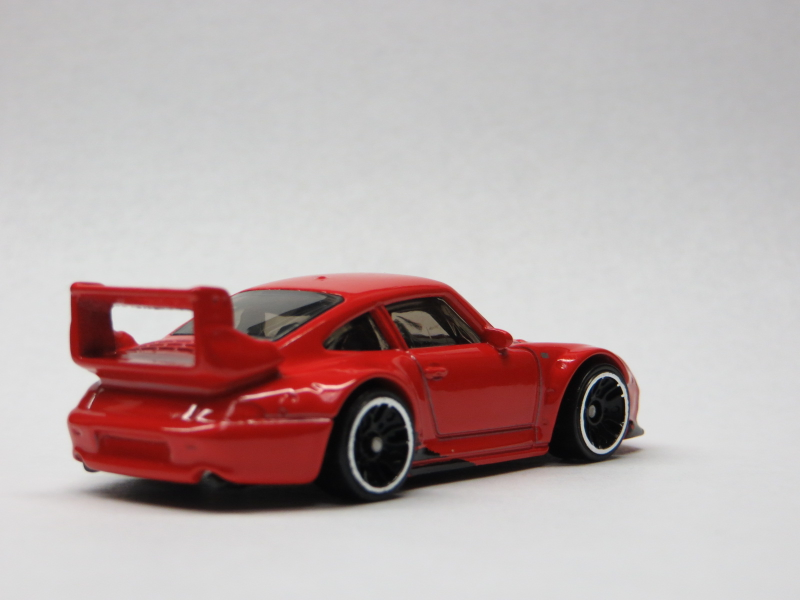 Illustration for article titled A few pics from my recent Hot Wheels haul! 993 FTW!